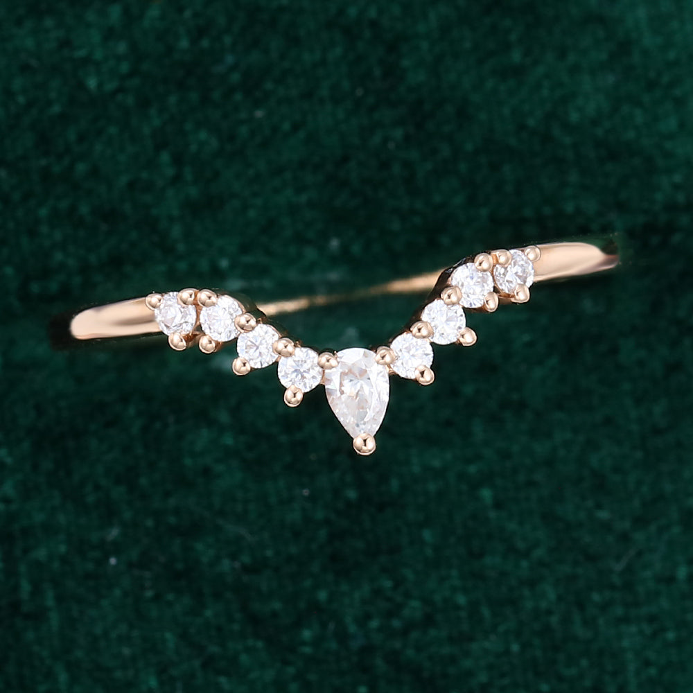 0.15 TCW Pear & Round Curved Moissanite Wedding Band