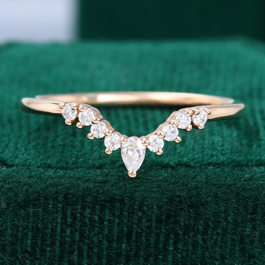 0.15 TCW Pear & Round Curved Moissanite Wedding Band