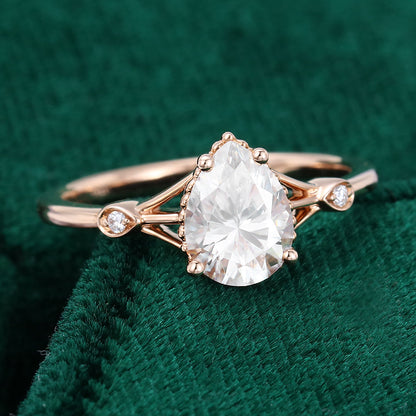 1 CT Pear Three Stone Moissanite Engagement Ring