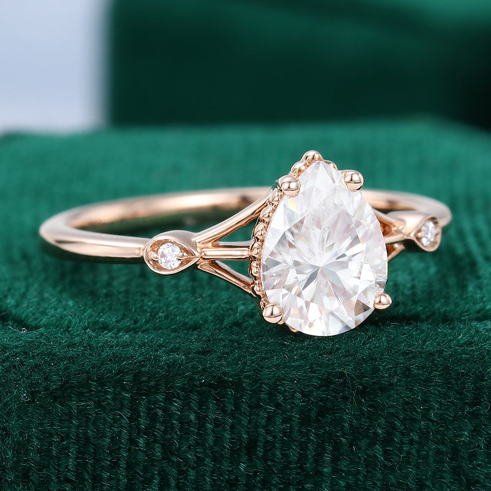1 CT Pear Three Stone Moissanite Engagement Ring