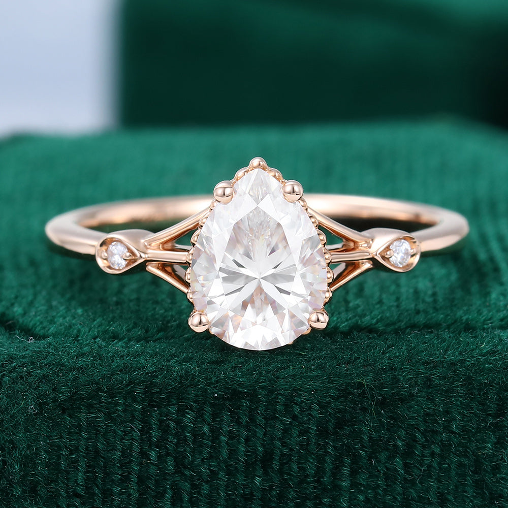 1 CT Pear Three Stone Moissanite Engagement Ring
