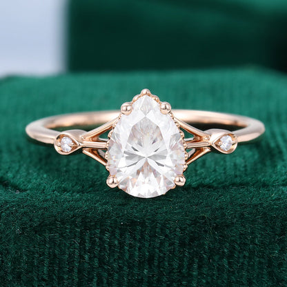 1 CT Pear Three Stone Moissanite Engagement Ring