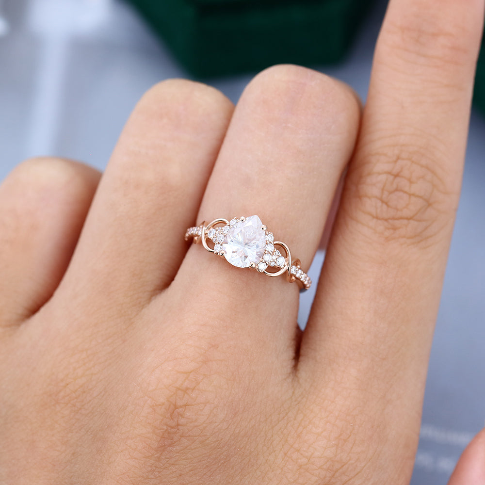 1 CT Pear Cluster Moissanite Engagement Ring