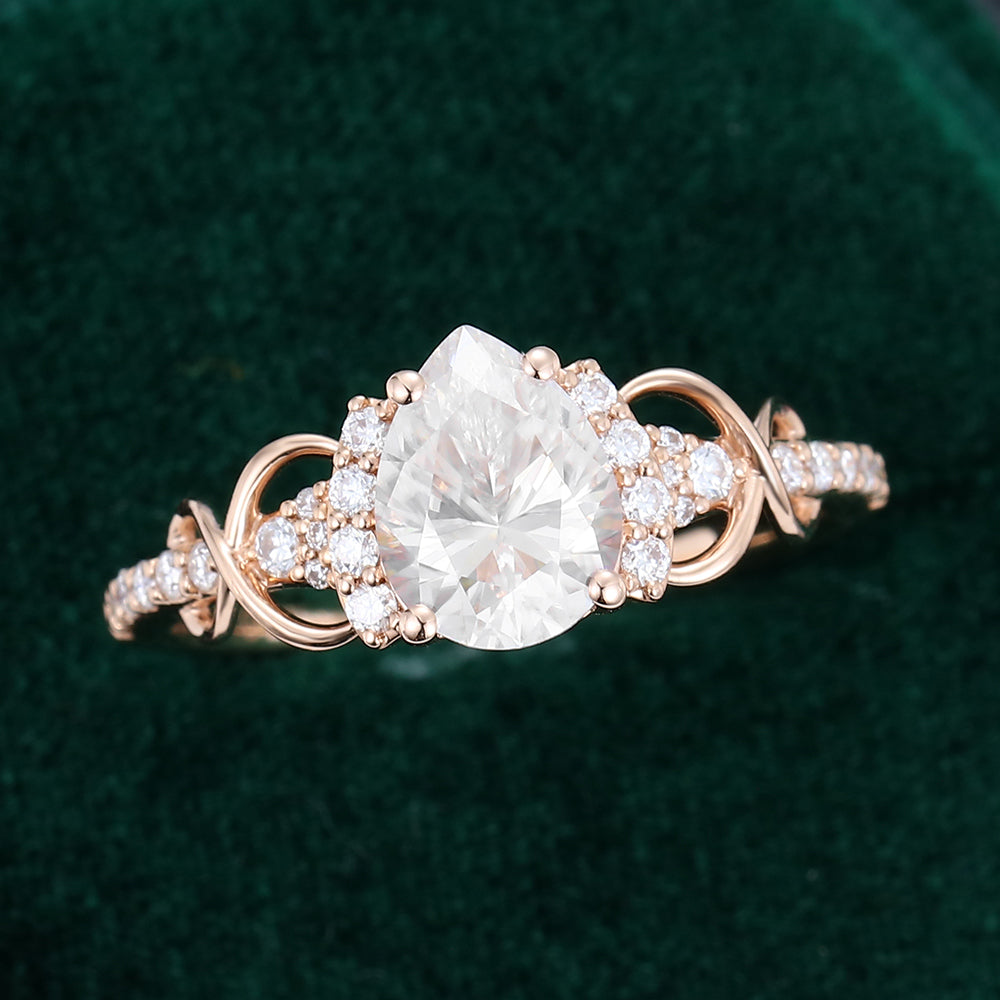 1 CT Pear Cluster Moissanite Engagement Ring