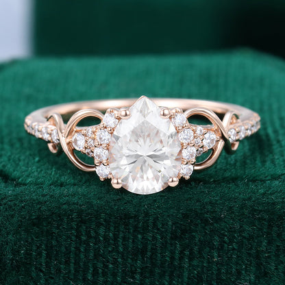 1 CT Pear Cluster Moissanite Engagement Ring