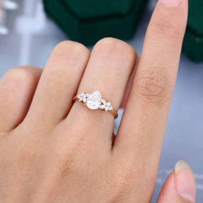 1 CT Pear Cluster Moissanite Engagement Ring
