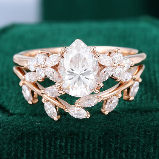 1 CT Pear Cluster Moissanite Engagement Ring