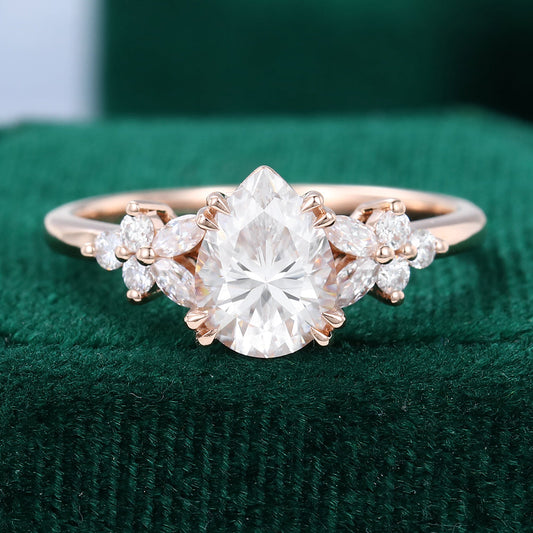 1 CT Pear Cluster Moissanite Engagement Ring