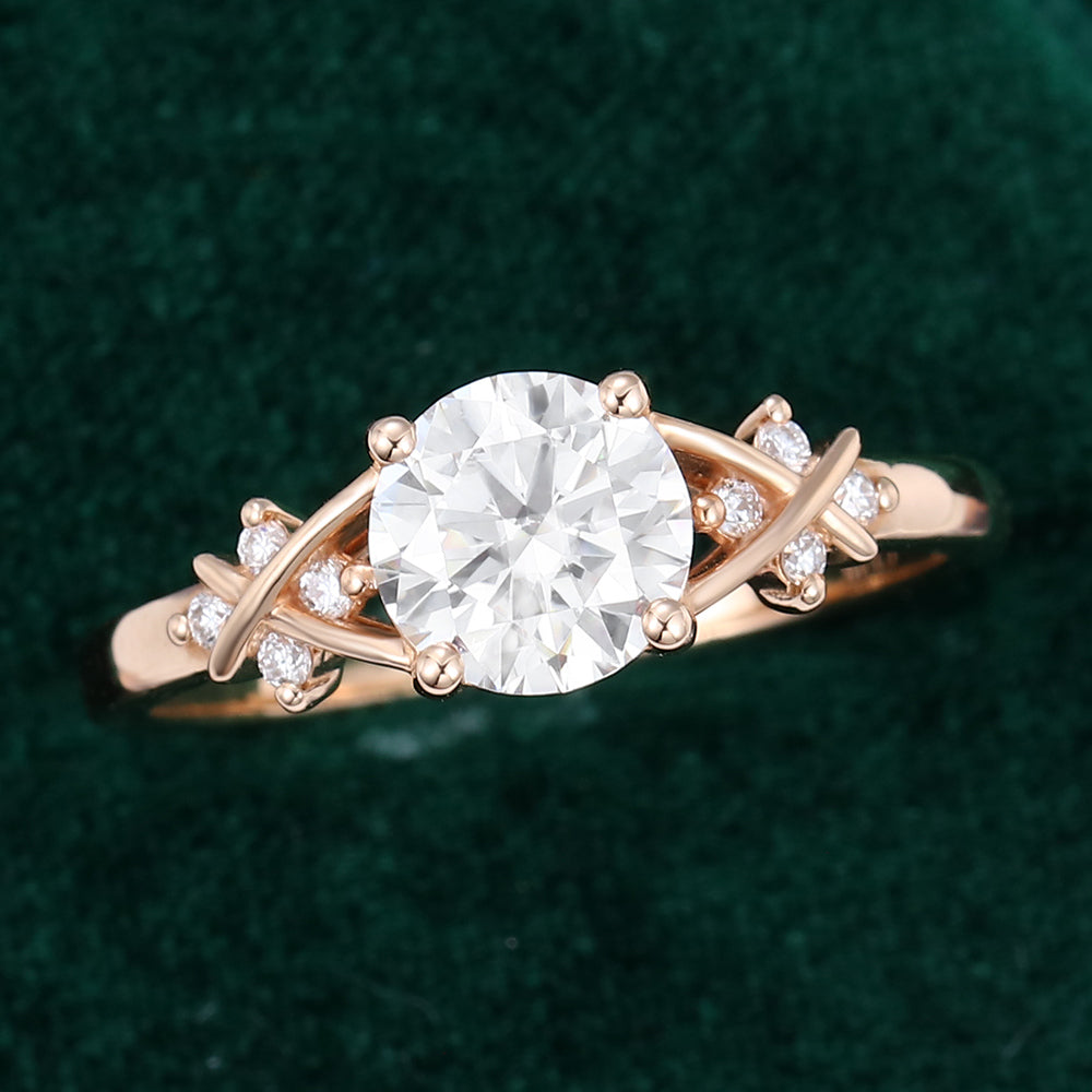 0.88 CT Round Cluster Moissanite Engagement Ring