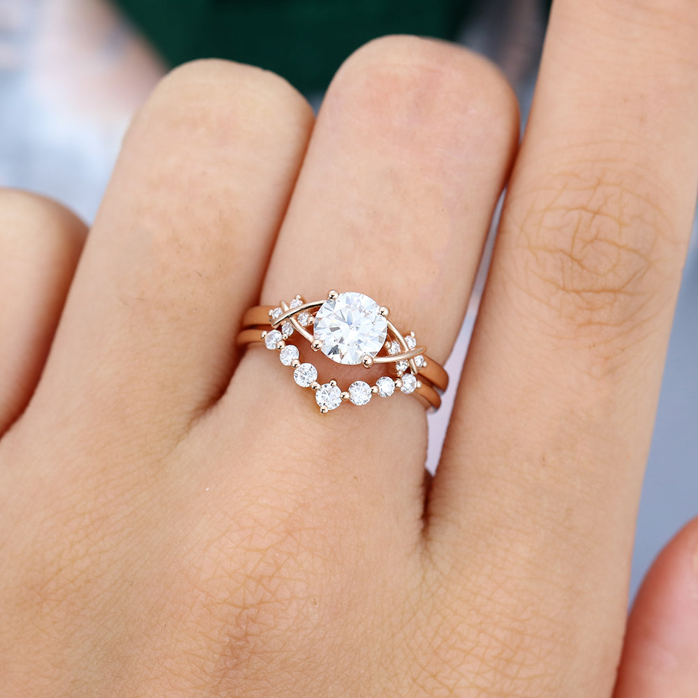 0.88 CT Round Cluster Moissanite Bridal Set