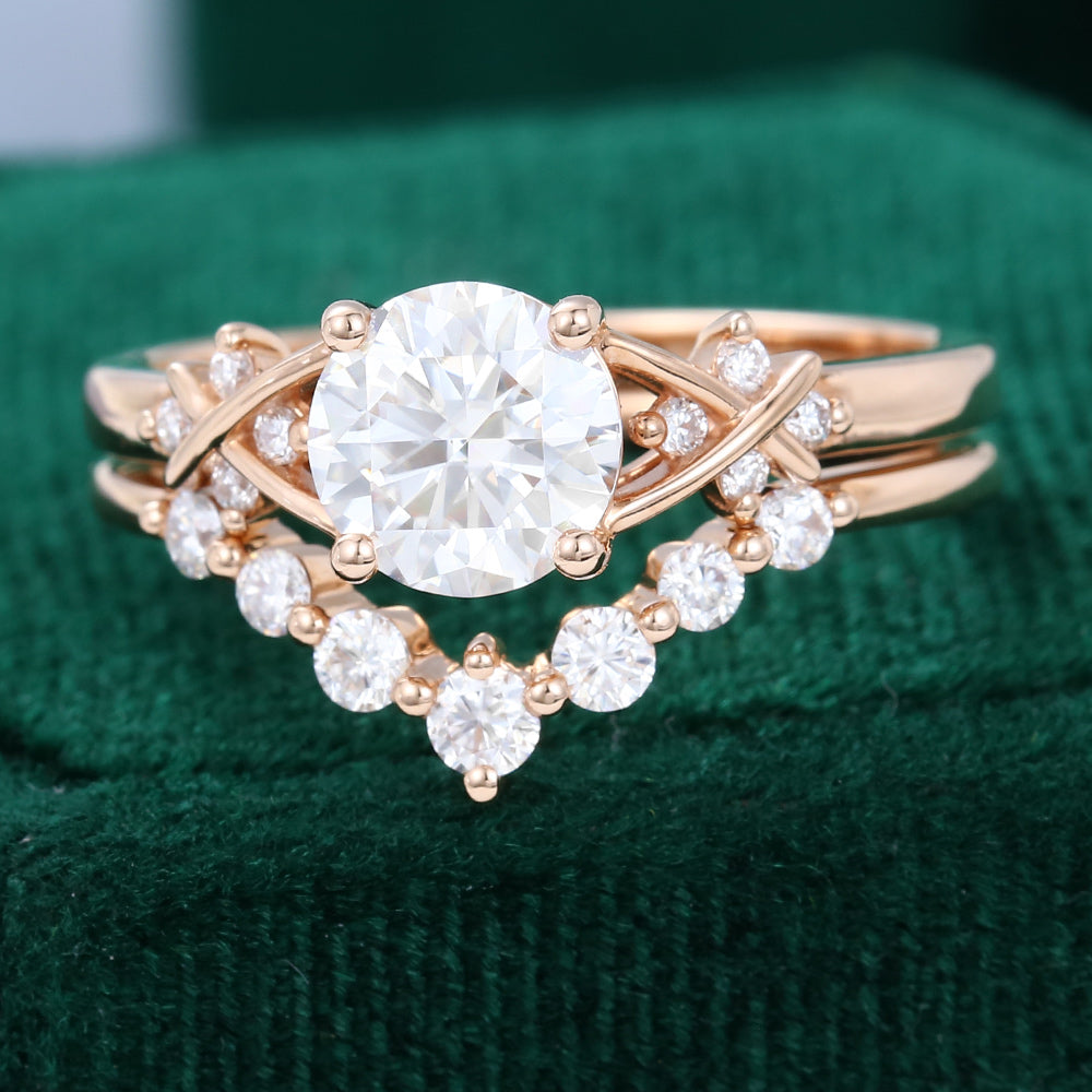 0.88 CT Round Cluster Moissanite Bridal Set