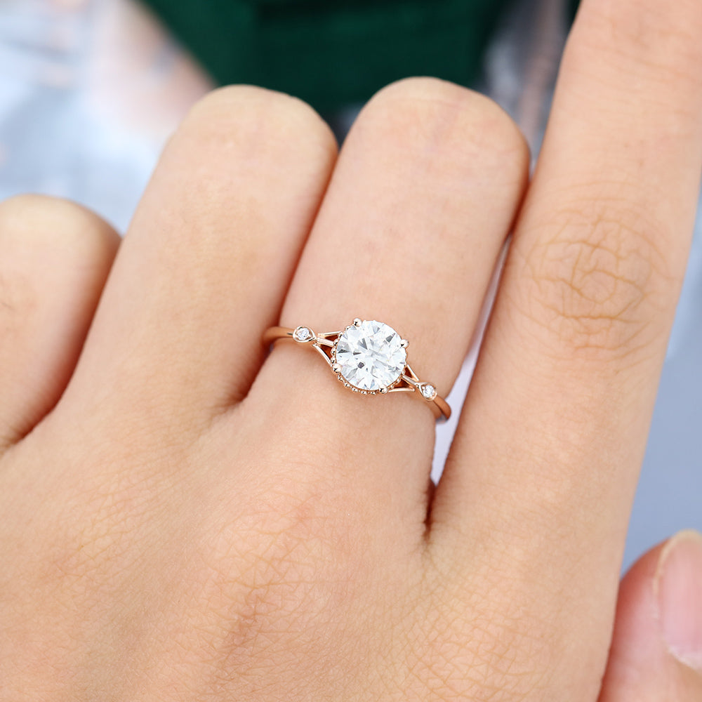 0.88 CT Round Three Stone Moissanite Engagement Ring