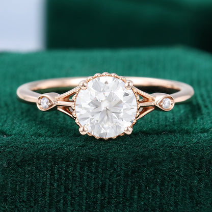 0.88 CT Round Three Stone Moissanite Engagement Ring