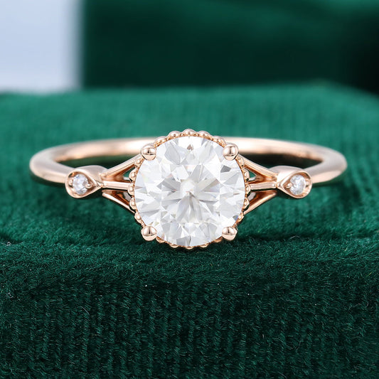 0.88 CT Round Three Stone Moissanite Engagement Ring