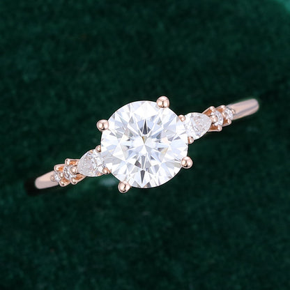 0.88 CT Round Cluster Moissanite Engagement Ring