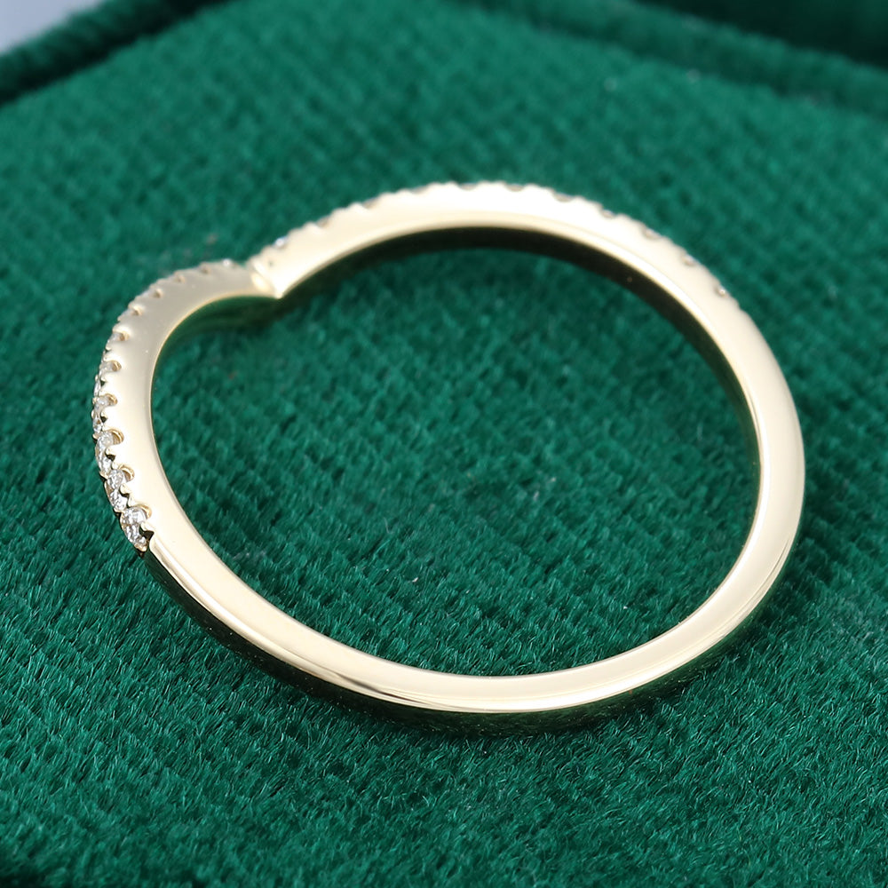 0.13 TCW Round Curved Moissanite Wedding Band