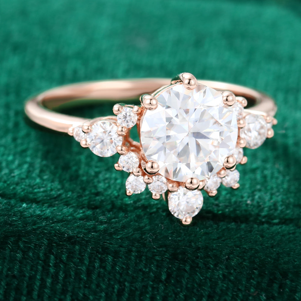 1.1 CT Round Cluster Moissanite Engagement Ring