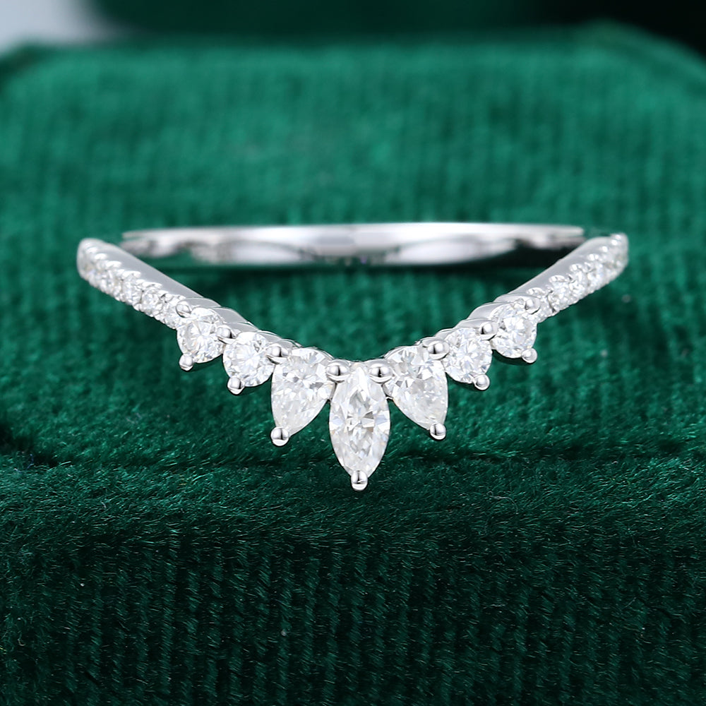 0.27 TCW Pear, Marquise & Round Curved Moissanite Wedding Band