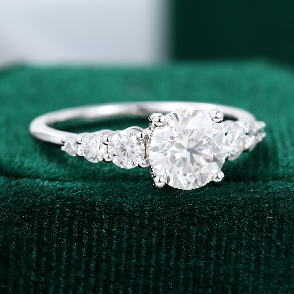 0.88 CT Round Cluster Moissanite Engagement Ring