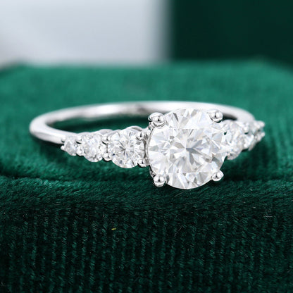 0.88 CT Round Cluster Moissanite Engagement Ring