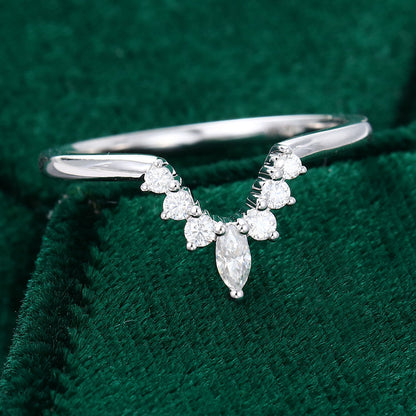 0.2 TCW Marquise & Round Curved Moissanite Wedding Band
