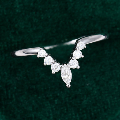 0.2 TCW Marquise & Round Curved Moissanite Wedding Band