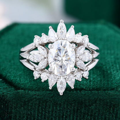 1.33 CT Oval Cluster Moissanite Bridal Set