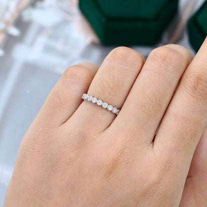 0.39 TCW Round Milgrain Moissanite Wedding Band