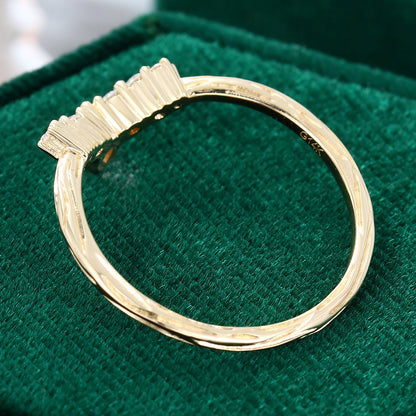 0.2 TCW Marquise & Round Curved Moissanite Wedding Band