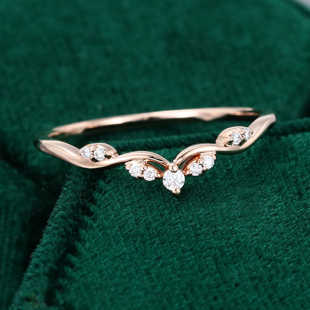 0.1 TCW Round Curved Moissanite Wedding Band