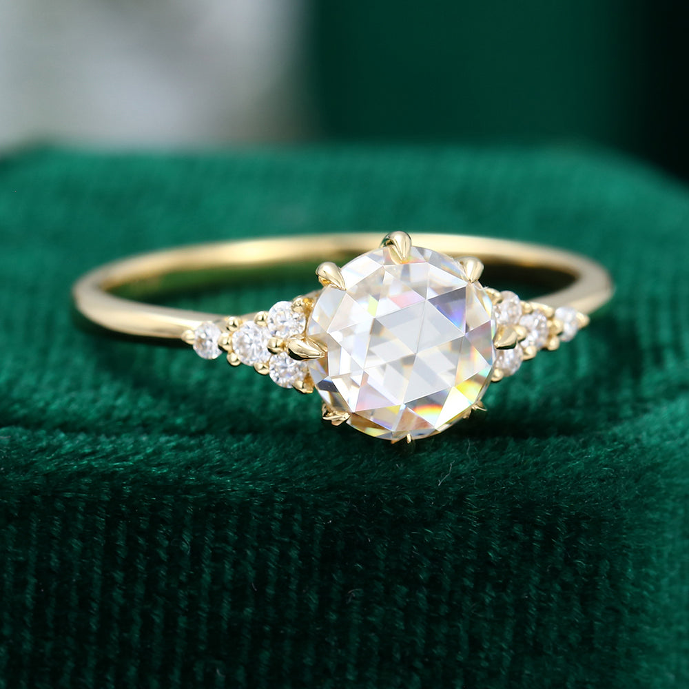 1.10 CT Round Cluster Moissanite Engagement Ring