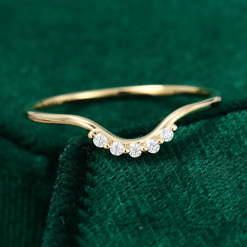 0.05 TCW Round Curved Moissanite Wedding Band