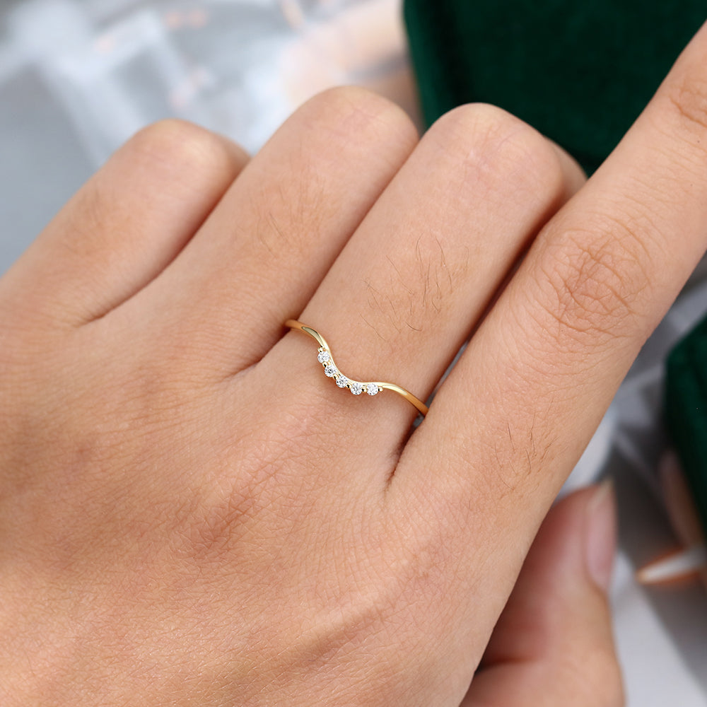 0.05 TCW Round Curved Moissanite Wedding Band
