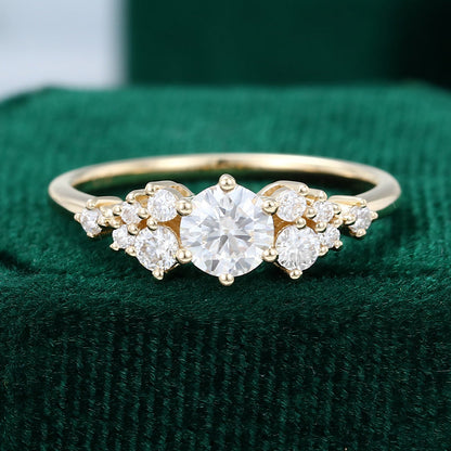 0.41 CT Round Cluster Moissanite Engagement Ring