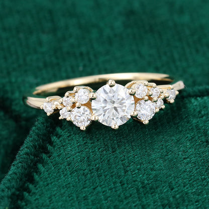 0.41 CT Round Cluster Moissanite Engagement Ring