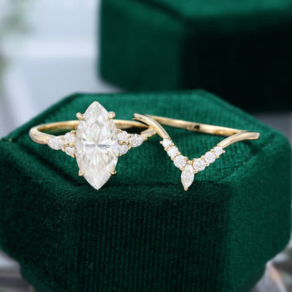 2.48 CT Marquise Cluster Moissanite Bridal Set