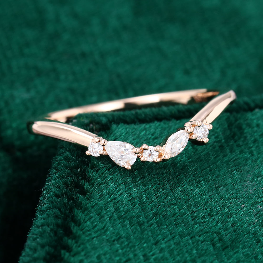 0.3 TCW Pear, Marquise & Round Cluster Moissanite Wedding Band