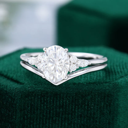 1.91 CT Oval Cluster Moissanite Bridal Set