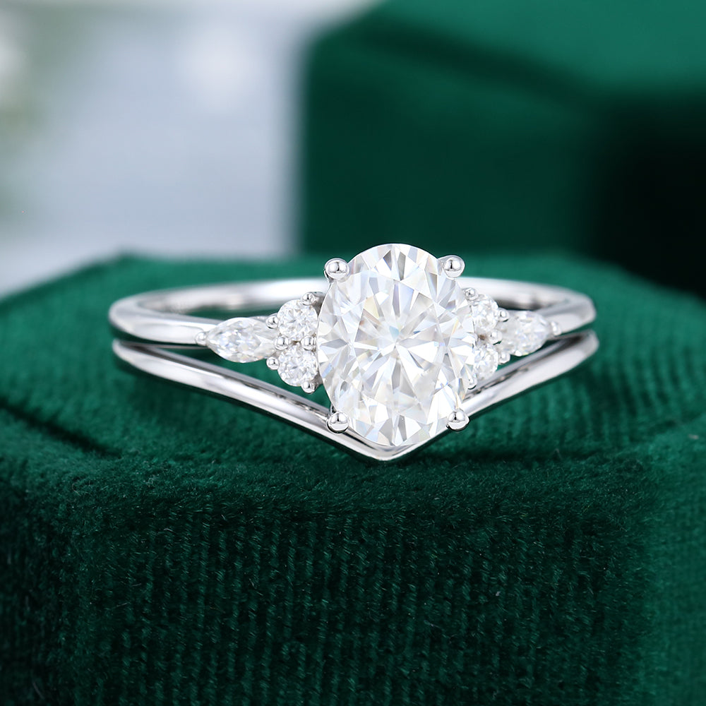 1.91 CT Oval Cluster Moissanite Bridal Set