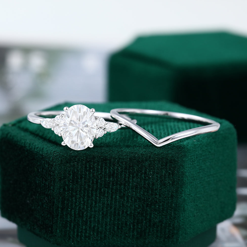 1.91 CT Oval Cluster Moissanite Bridal Set