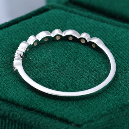 0.1 TCW Round Milgrain Moissanite Wedding Band
