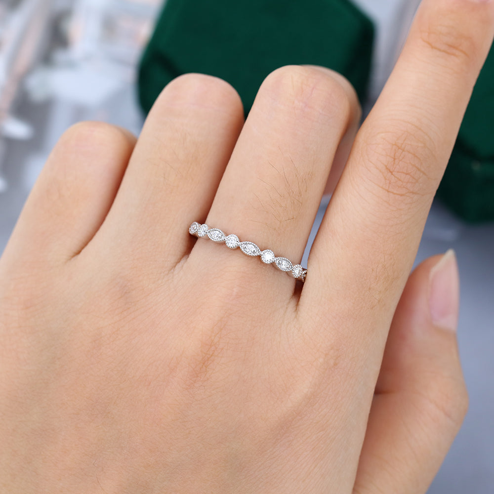 0.1 TCW Round Milgrain Moissanite Wedding Band