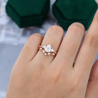 1 CT Pear Vintage Moissanite Bridal Set