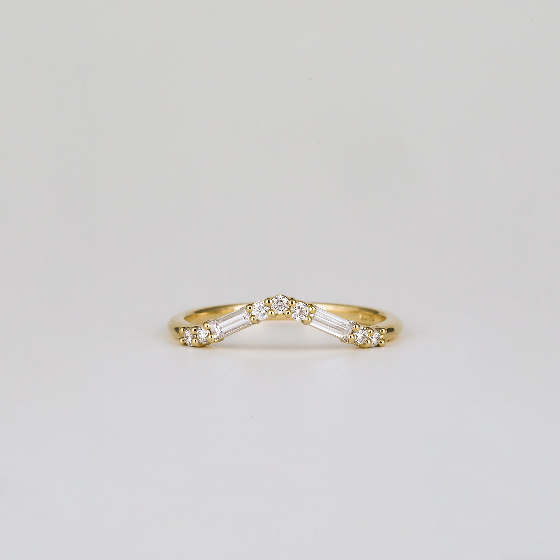 0.20 TCW Round & Baguette Curved Moissanite Wedding Band