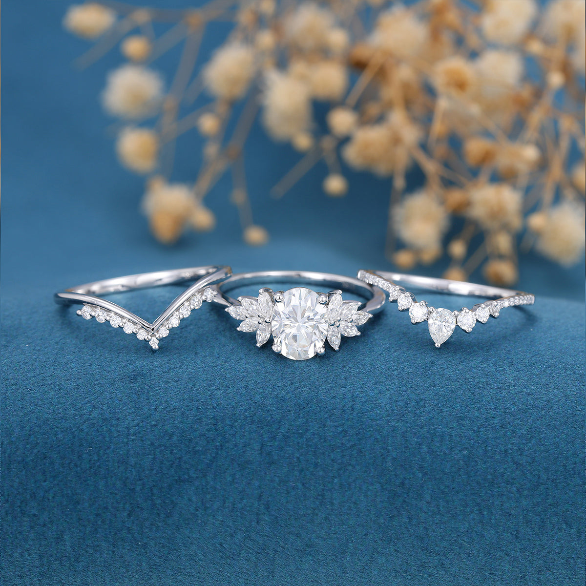 1.33 CT Oval Cluster Moissanite Bridal Set