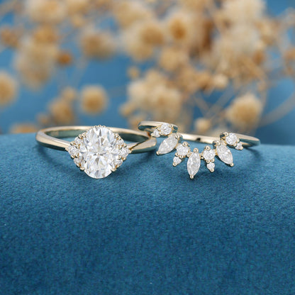 1.33 CT Oval Cluster Moissanite Bridal Set