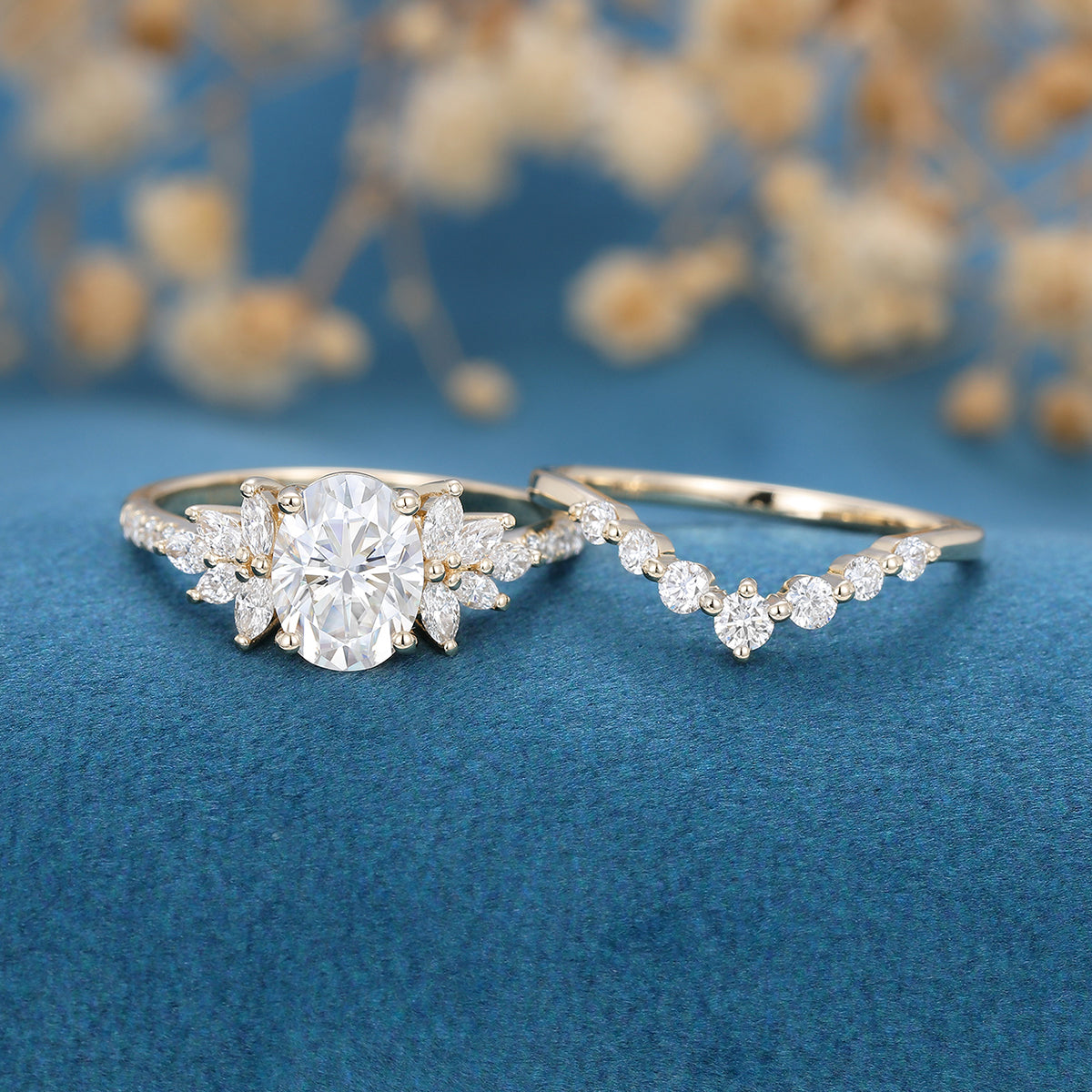 1.33 CT Oval Cluster Moissanite Bridal Set
