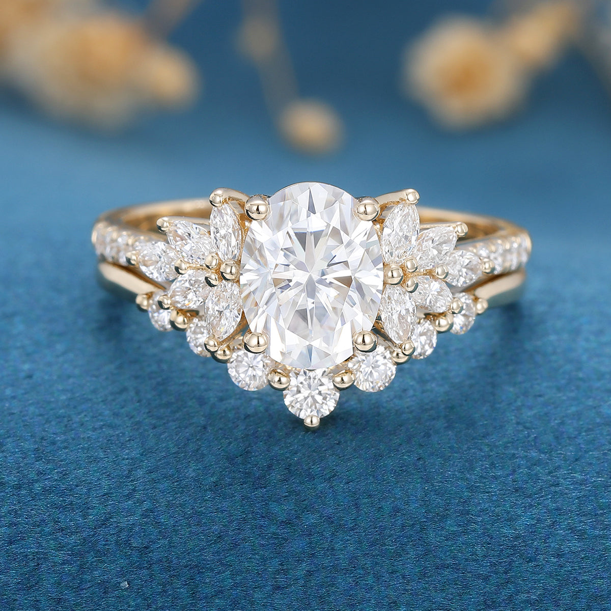 1.33 CT Oval Cluster Moissanite Bridal Set