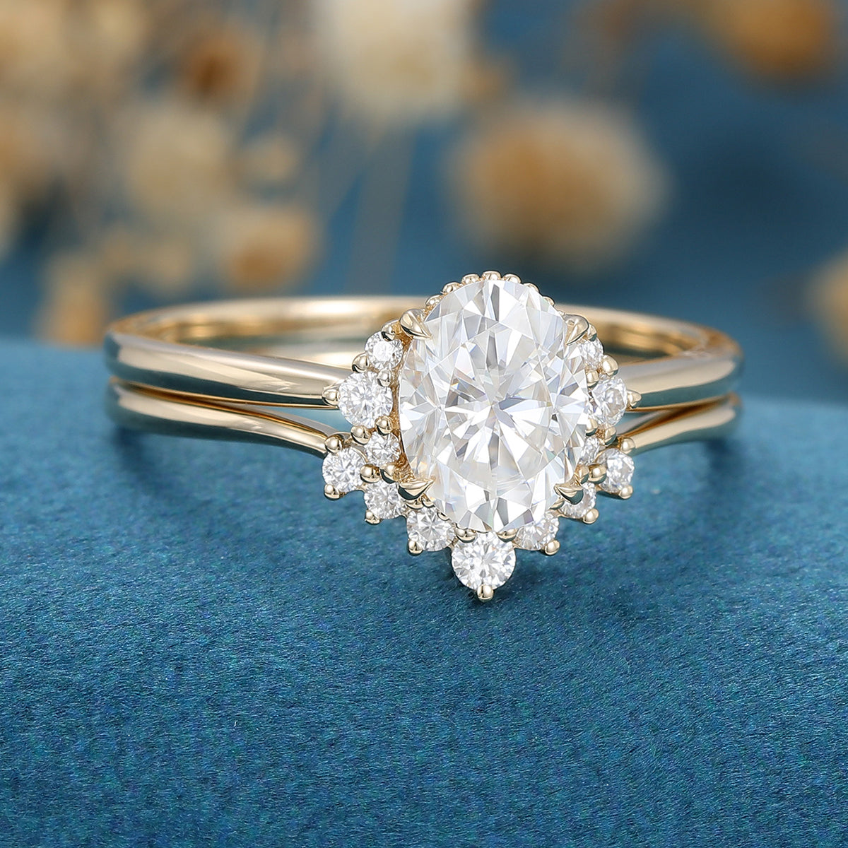 1.33 CT Oval Cluster Moissanite Bridal Set