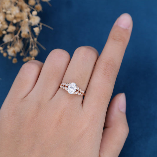 1.33 CT Oval Cluster Moissanite Engagement Ring